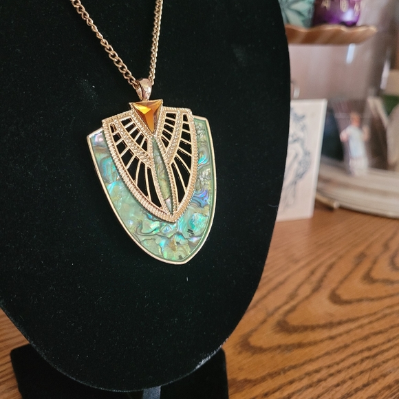 Abalone and Resin Necklace - Picture 7 of 10